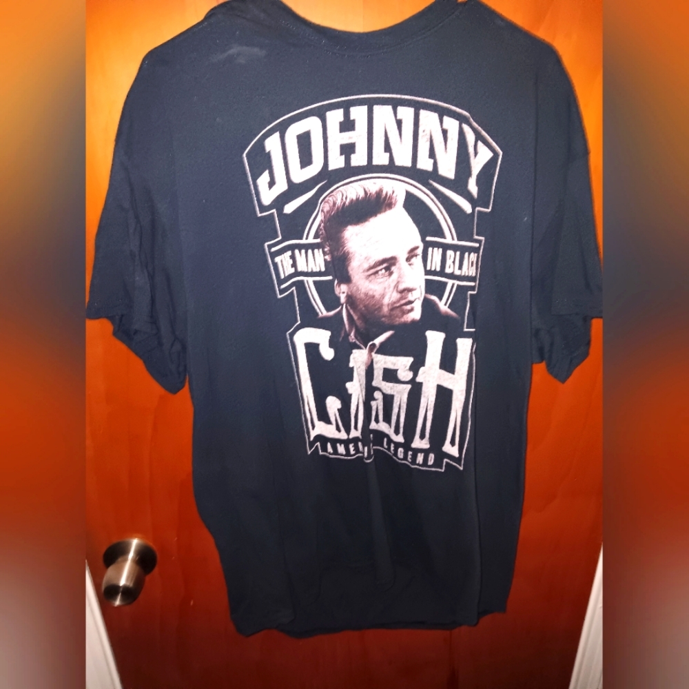 Johnny Cash t shirt men's XL used